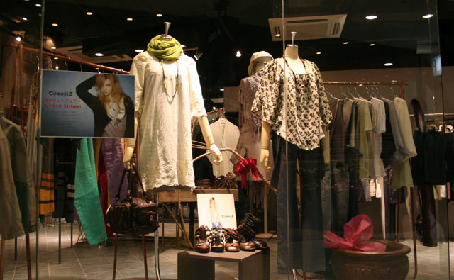 osmosis様　ショーウィンドゥ写真